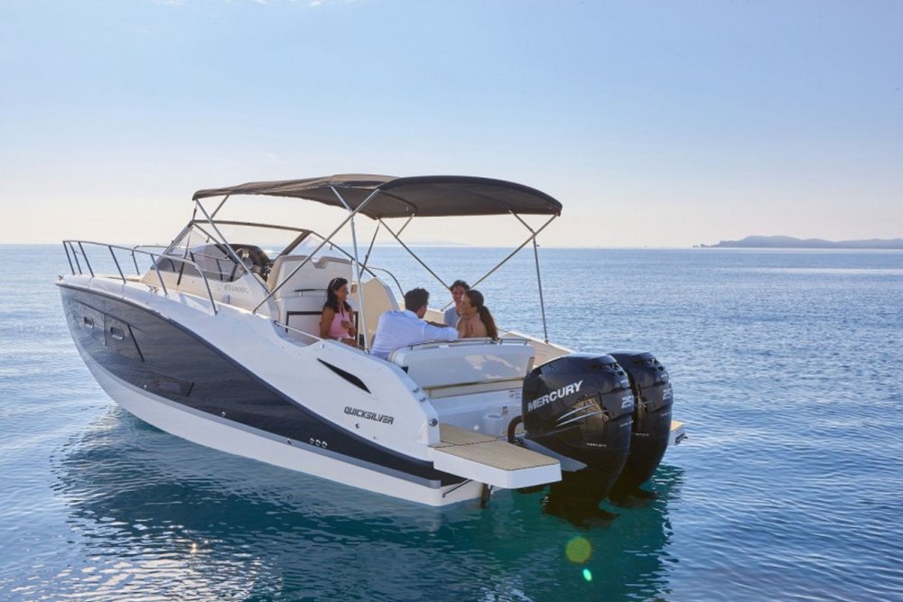 Quicksilver 875 sundeck 2022